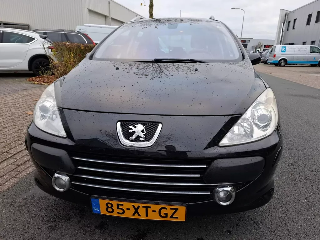 Peugeot 307 SW 2.0-16V Premium CLIMA/CRUISE/PANO!